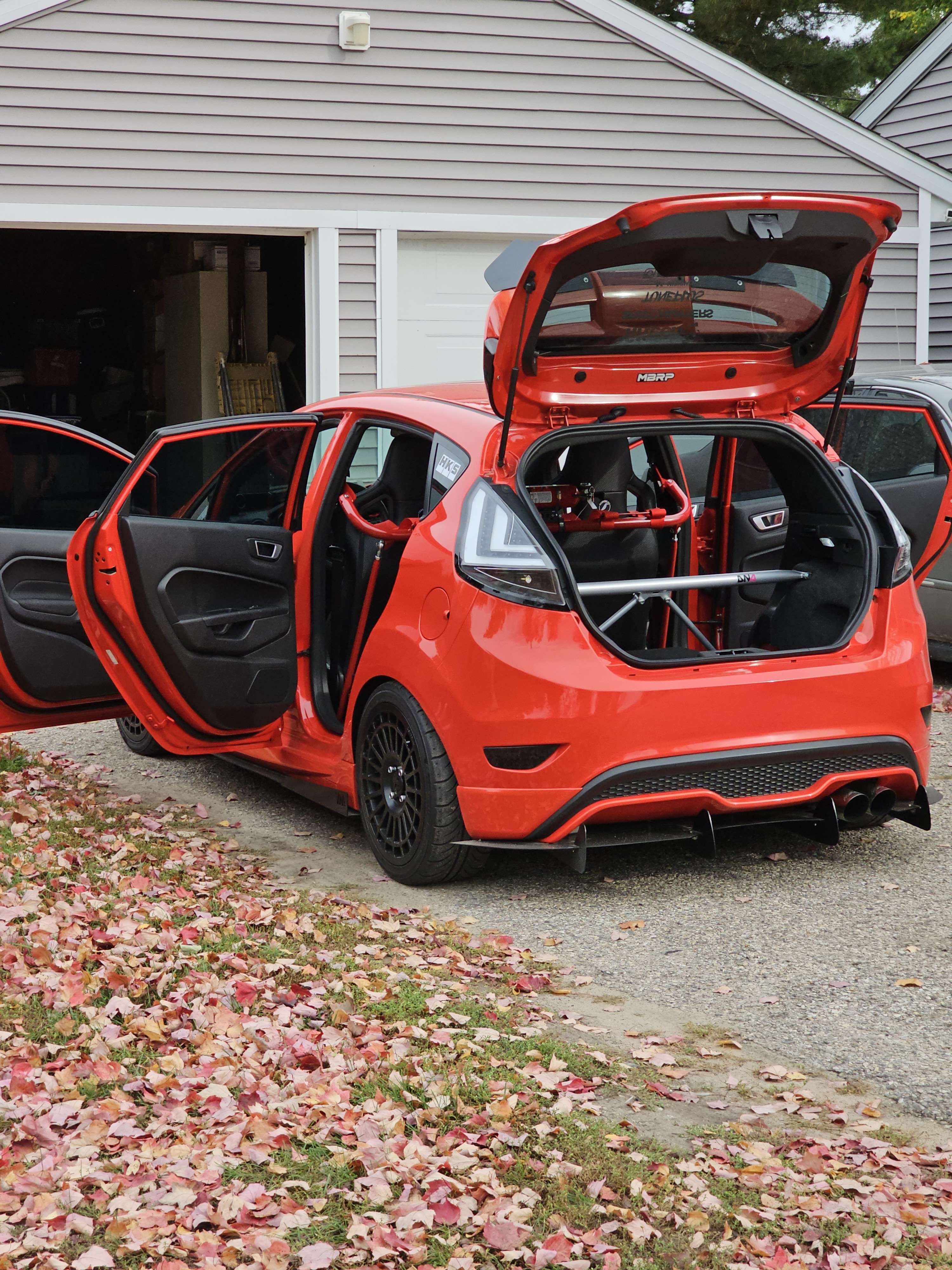 2016 Ford Fiesta ST photo