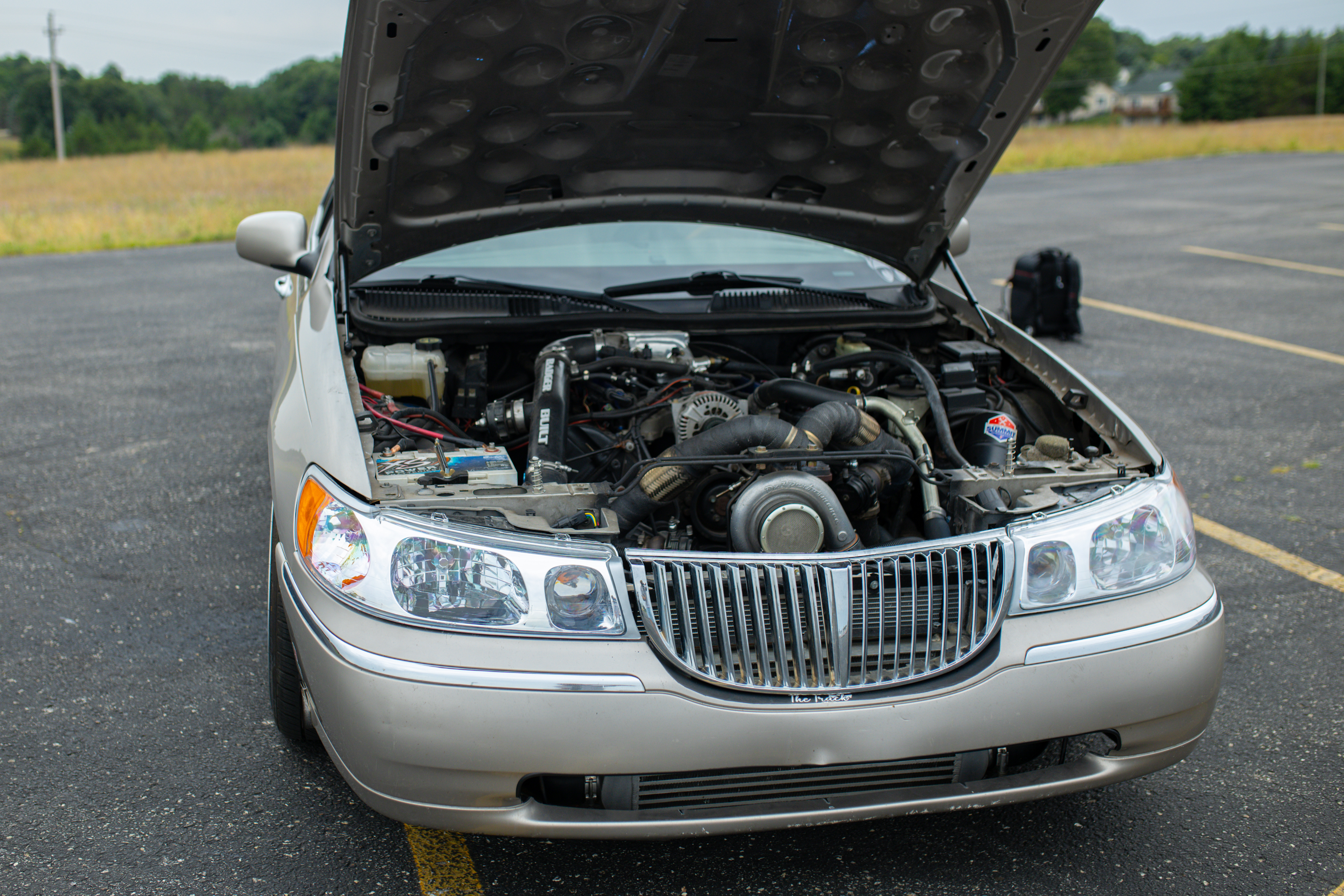 1999 Lincoln Town Car Signature series photo